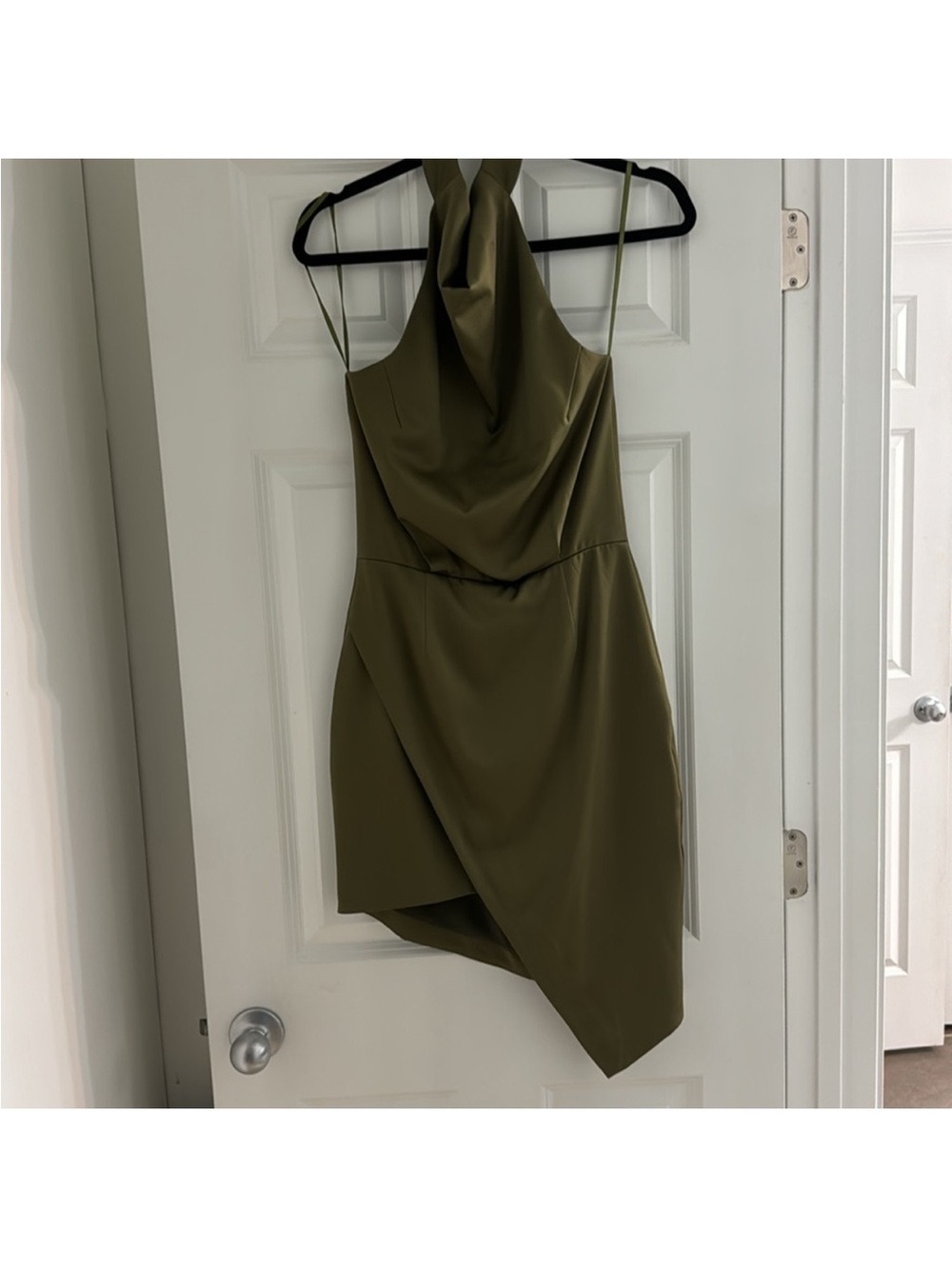 Elliatt Dress - Picture 3 of 4